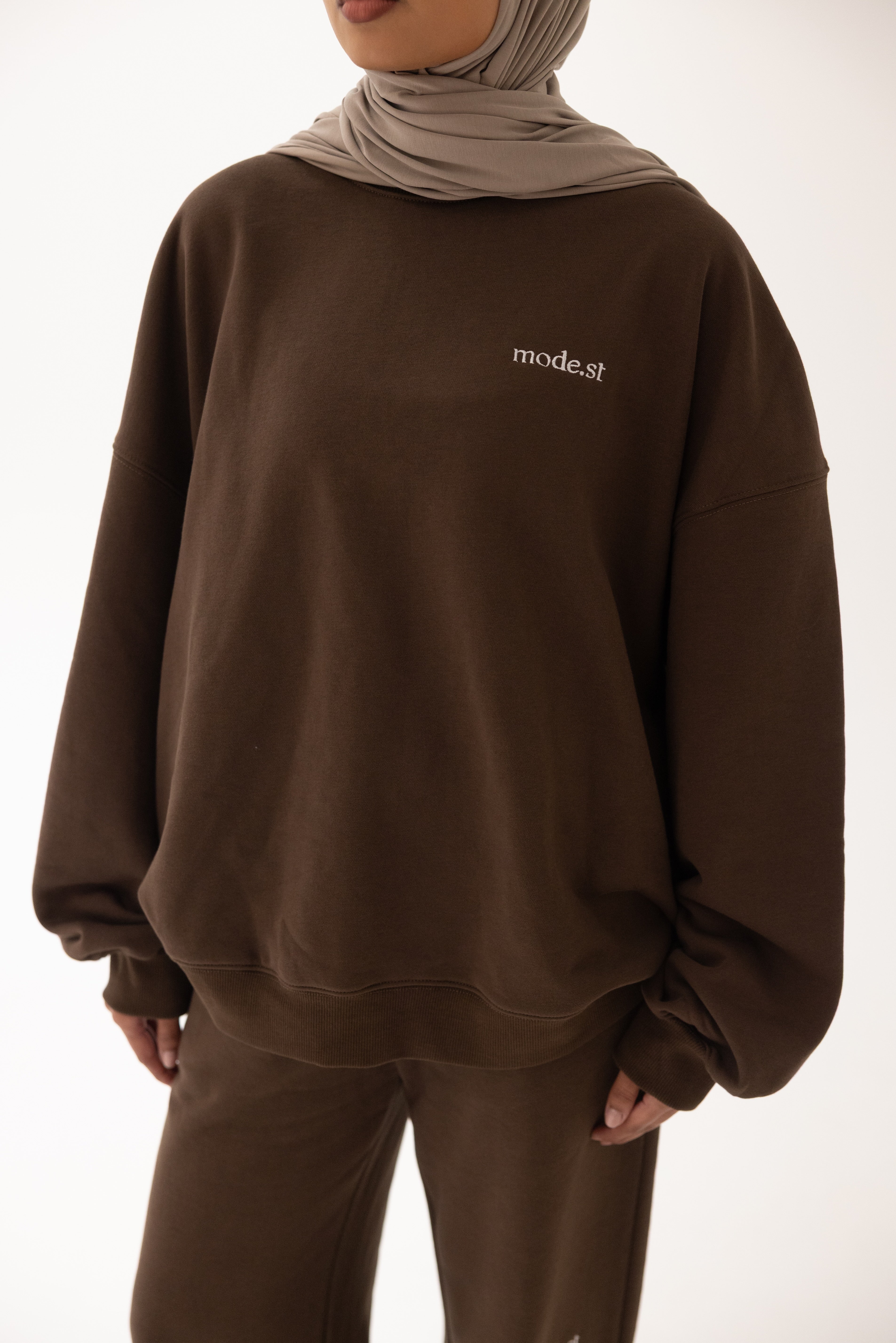 Mode.st Crewneck Jumper - Brown