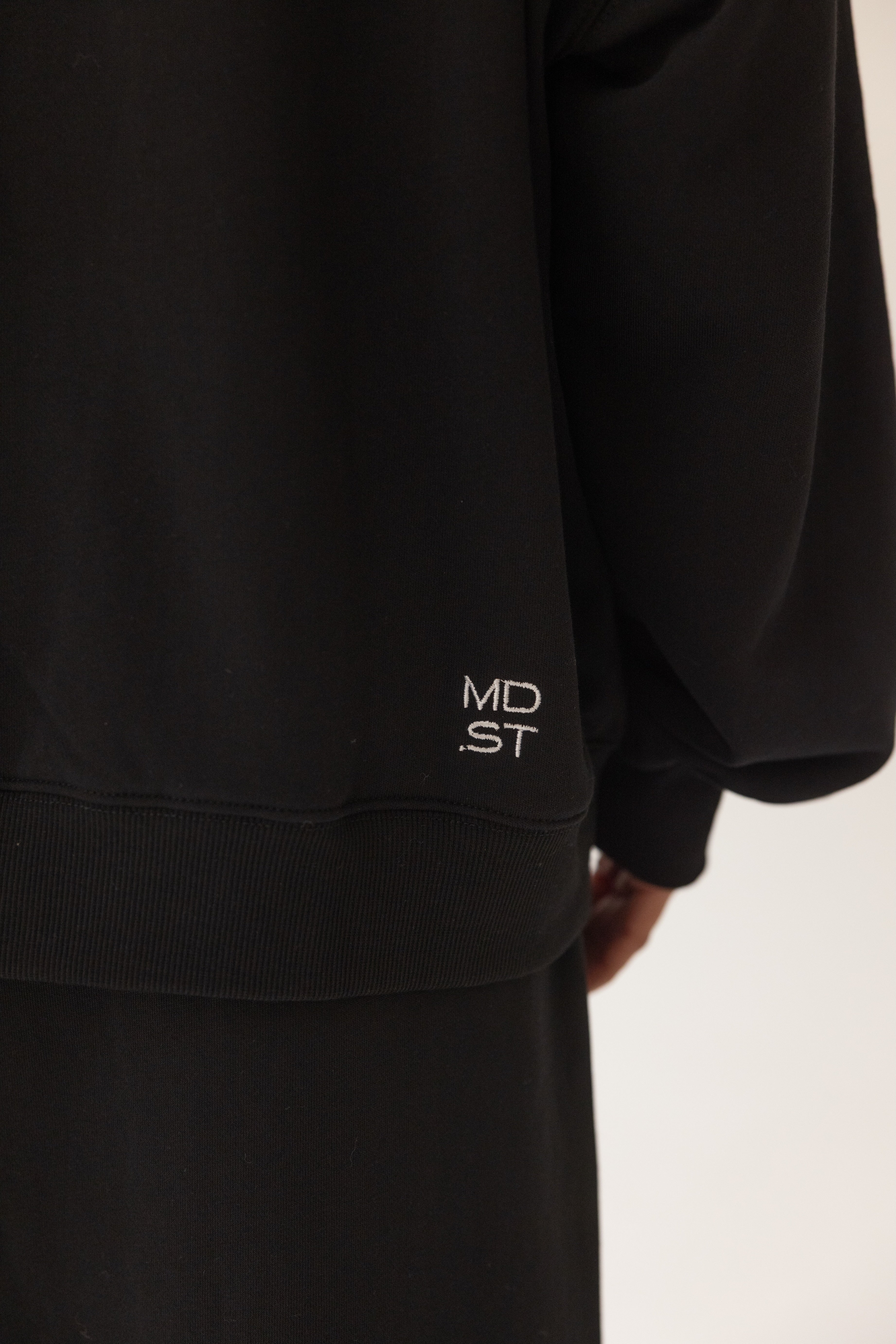 Mode.st Crewneck Jumper - Black