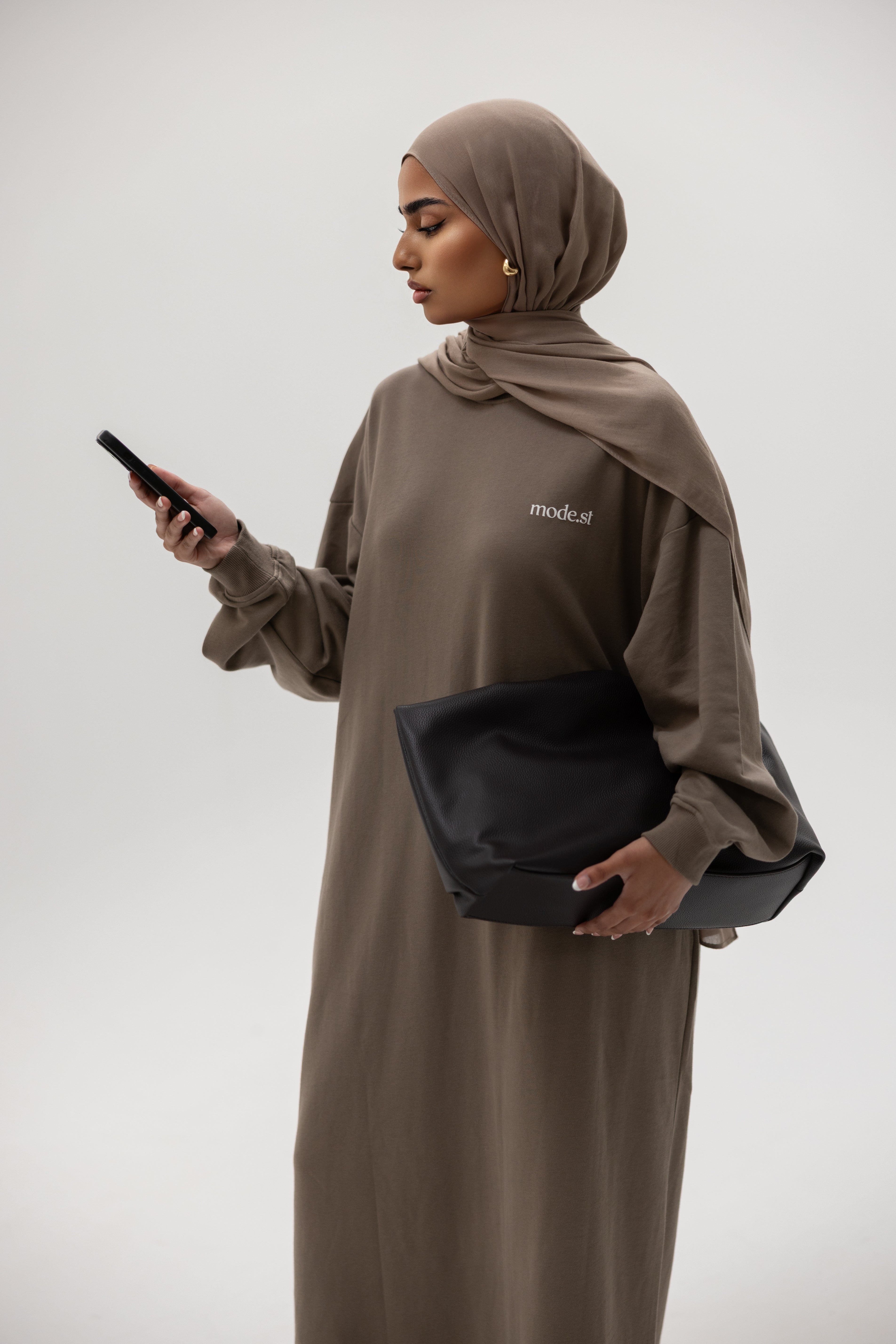 MODE.ST SWEATER DRESS - Olive